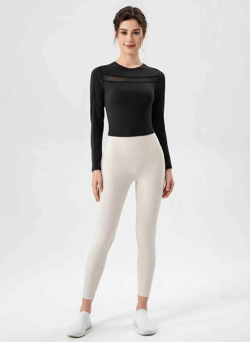 Lira Tee