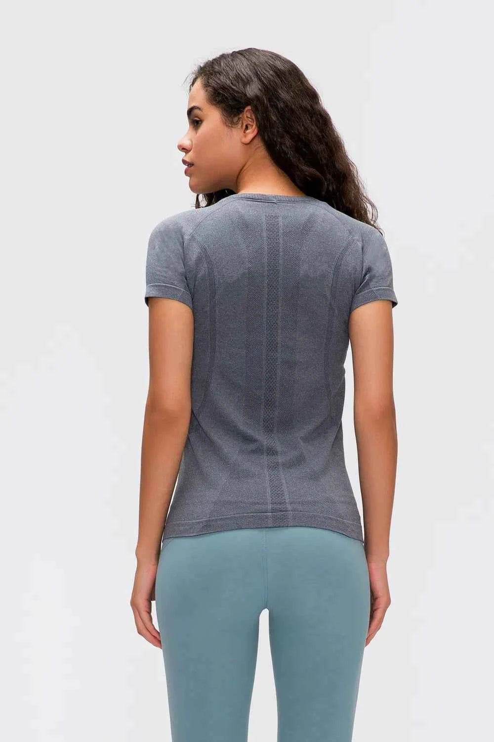 Isabela Tee