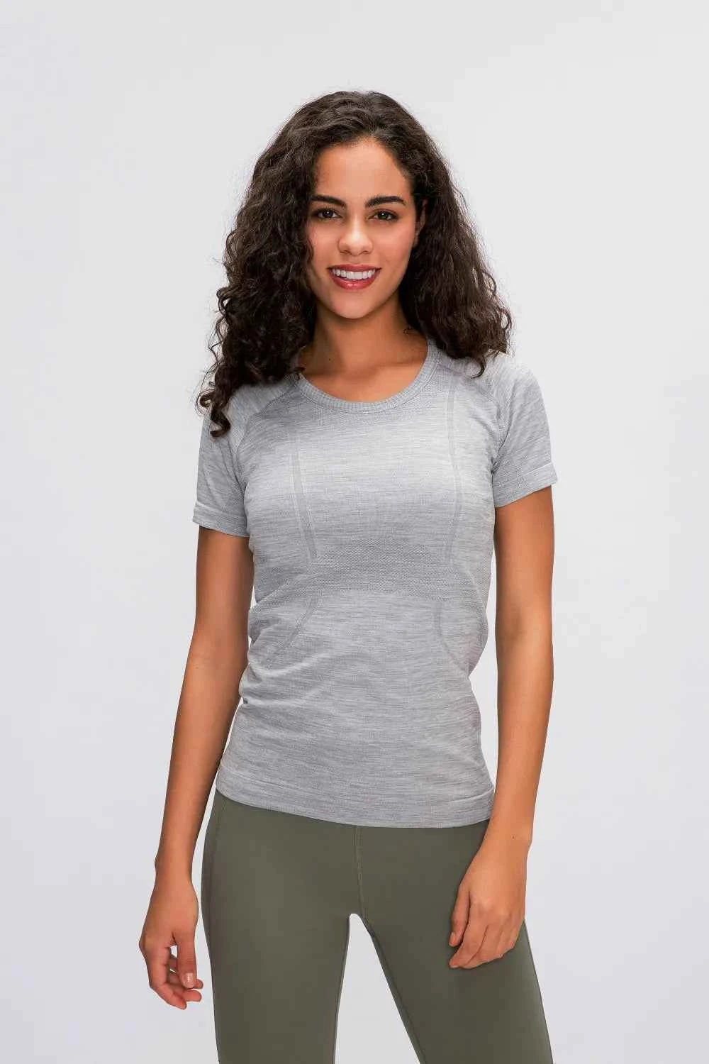 Isabela Tee