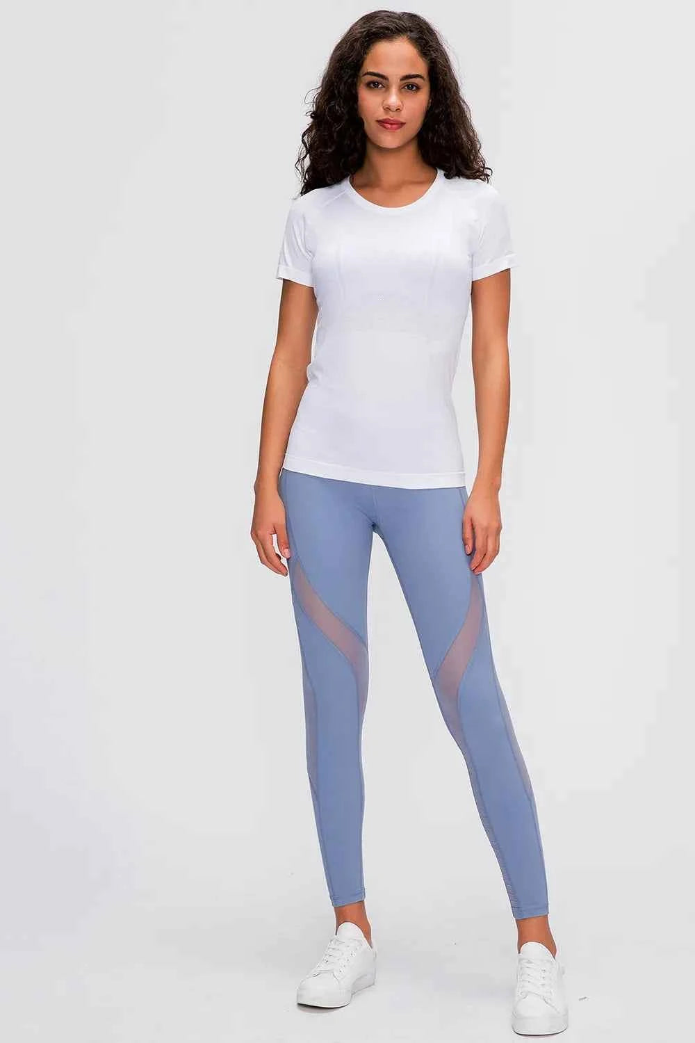 Isabela Tee