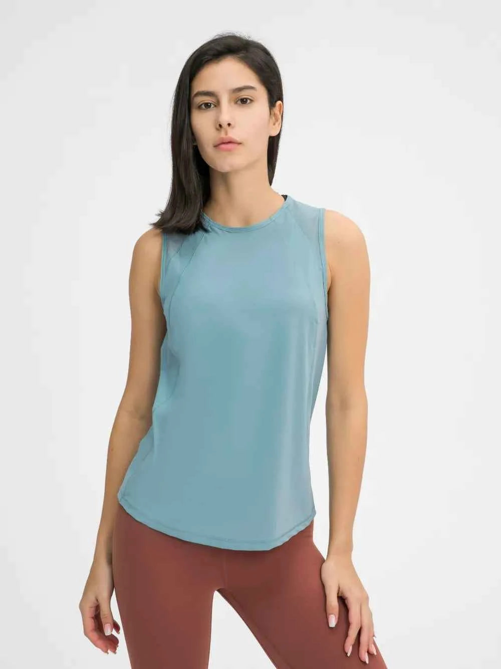Jimena Tee