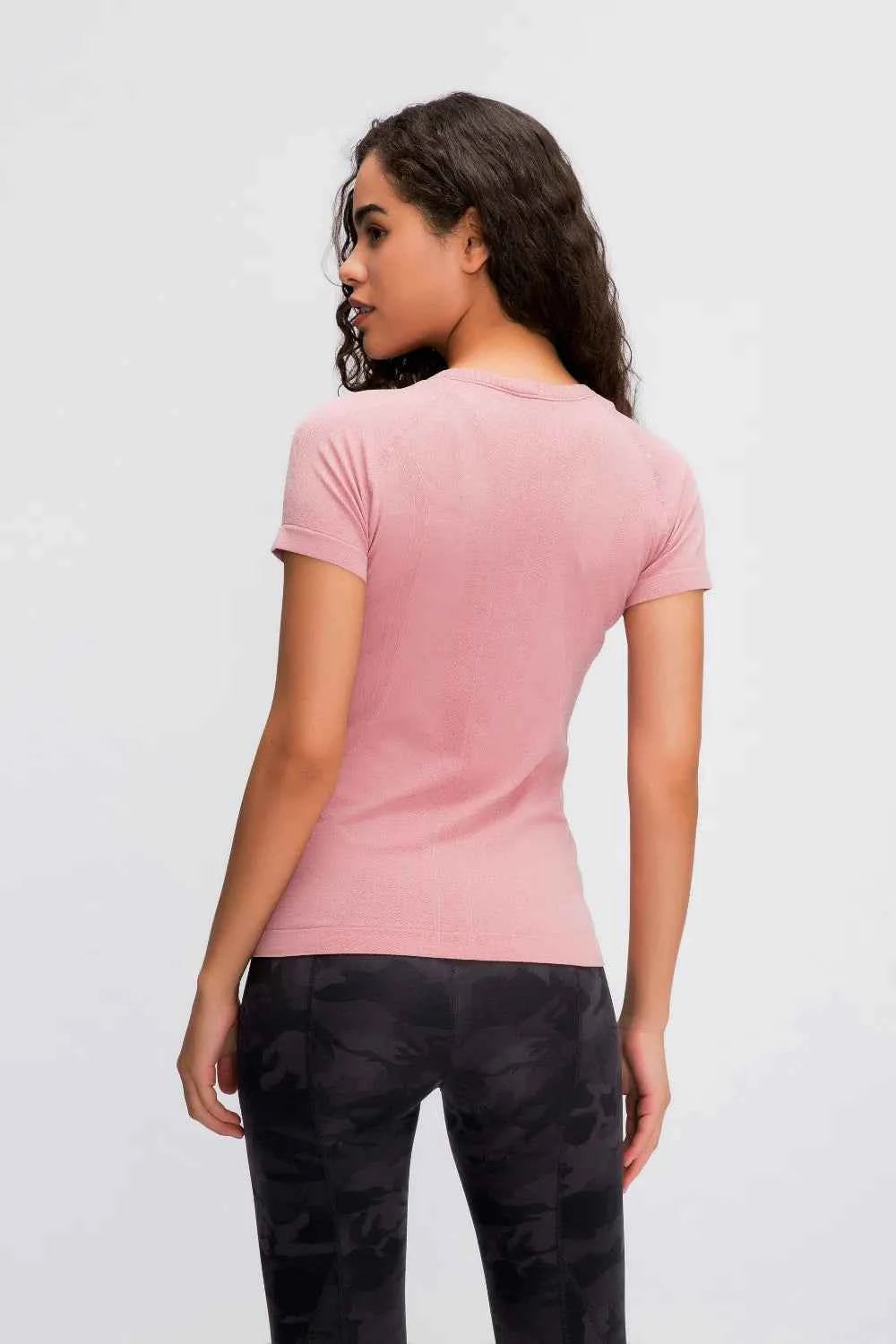 Isabela Tee