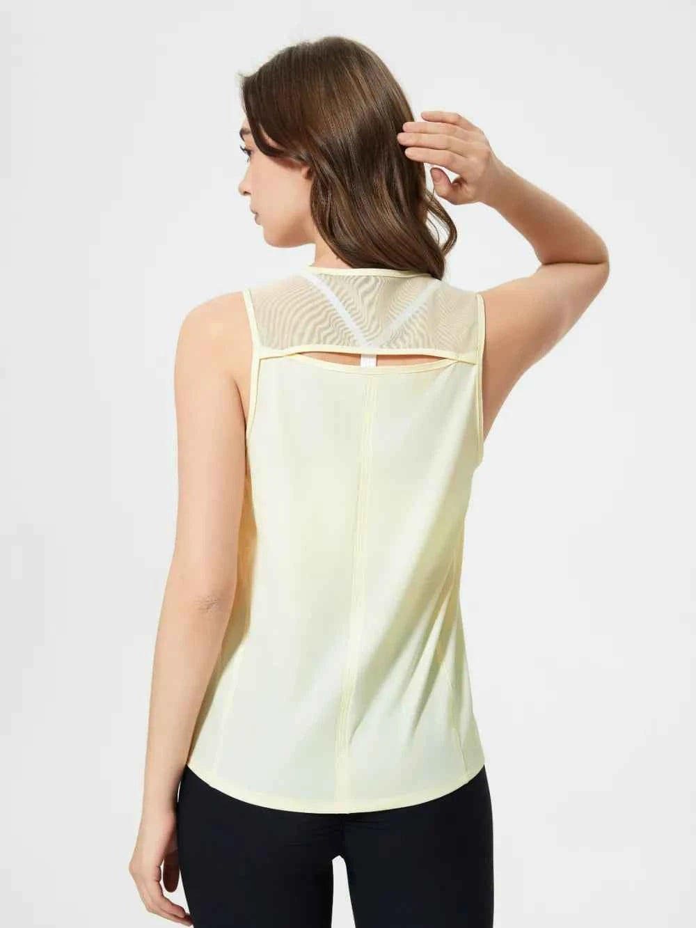 Jimena Tee
