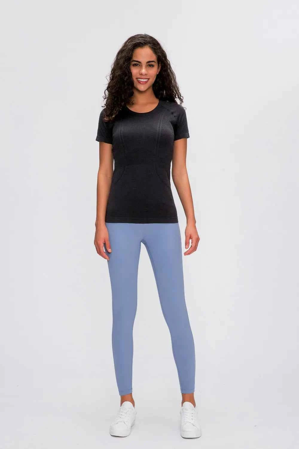 Isabela Tee