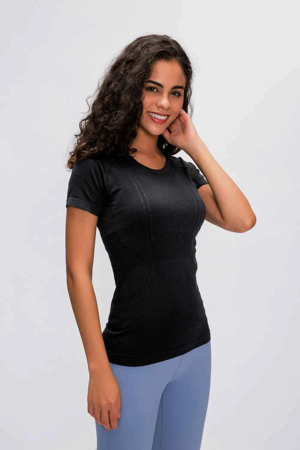 Isabela Tee